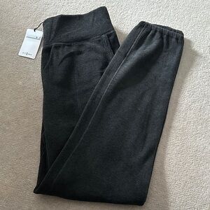 KIT ACE Fleece joggers!